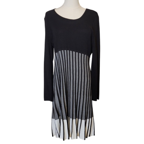 Calvin Klein Black Striped Light Sweater Dress Size XL - Picture 2 of 6